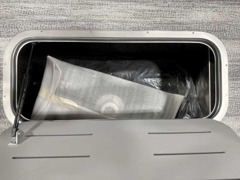 2026 Bennington 25LTSBA - Blackout - Arch US-ETWS9253J526 [photo 3]